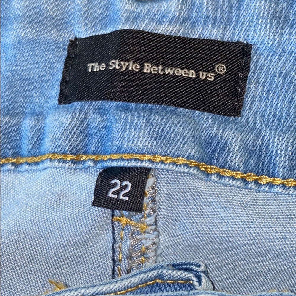 Jeans - Picture 2 of 2